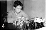 Женя Наер в борьбе за шахматной доской