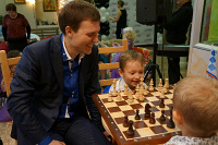 Зазеркальная елка, или ход конем 3